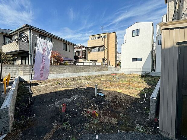 【現地】（2026年3月）撮影          全2区画での分譲。すべてが“家族にちょうどいい”。それぞれにこだわりを込めたプランをご用意しました。