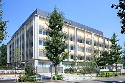 北区立桐ケ丘中学校 1110m