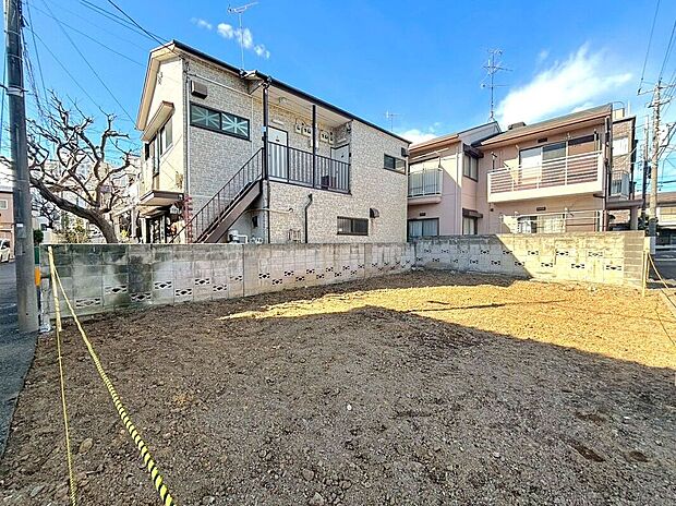 【外観】【外観】（2026年1月）撮影全2区画での分譲。家族のスタイルに合わせて選べるプランをご用意しております。