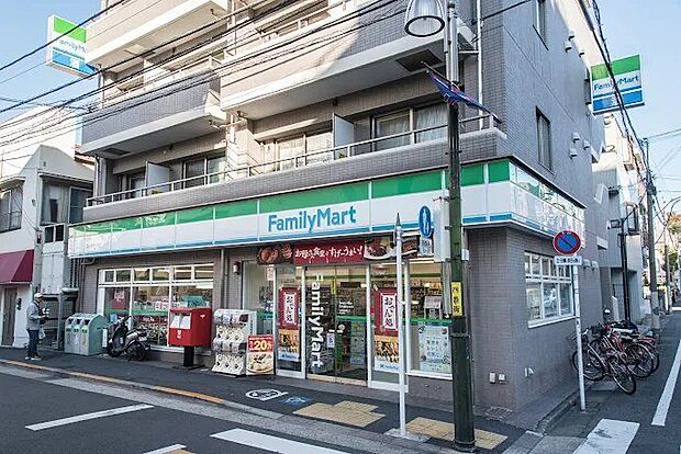 ファミリーマート西大井四丁目店（約170m）