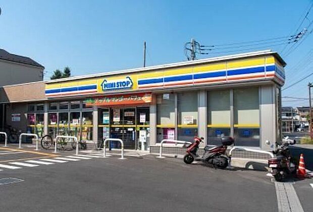 ミニストップ新小岩4丁目店(約170m)