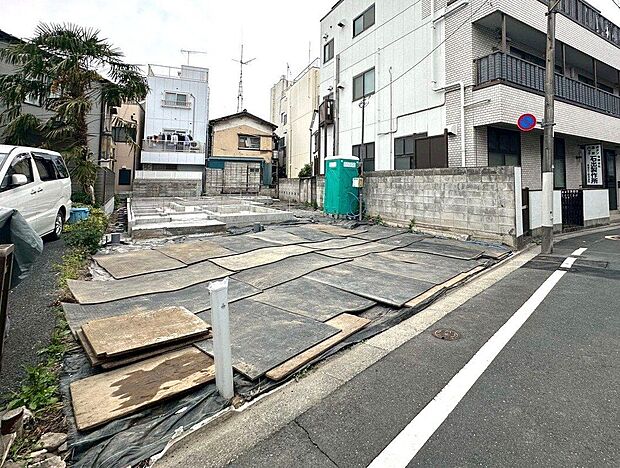 【外観】【外観】(2026年4月)撮影全2区画での分譲。家族のスタイルに合わせて選べるプランをご用意しております。