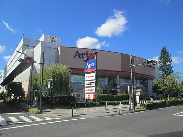 アリオ西新井（約1,000m）