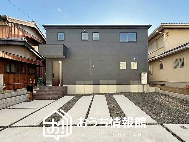 現地写真（外観）
限定１邸
駐車３台可能