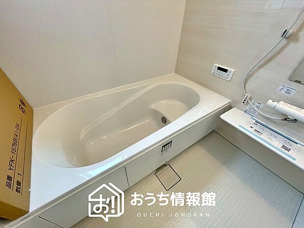 現地写真(浴室)
浴室暖房乾燥機付き。1坪タイプで広々です。