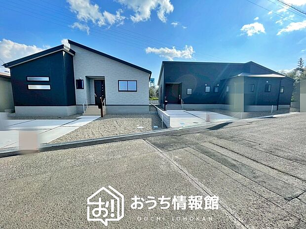 現地写真(街並み)
全2邸
駐車3台可能