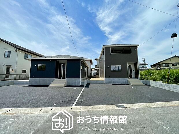 現地写真（街並み）
全２邸
駐車３台可能