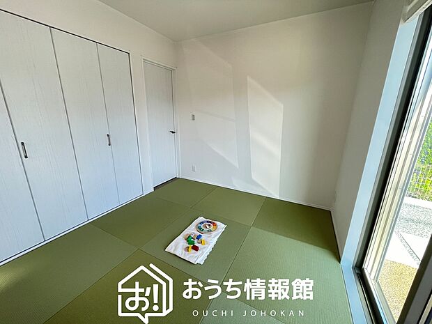 【現地写真(和室)】大壁仕様の新和室。くつろぎの空間です。