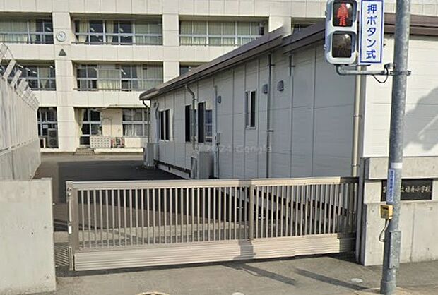 羽島市立福寿小学校（約130m）