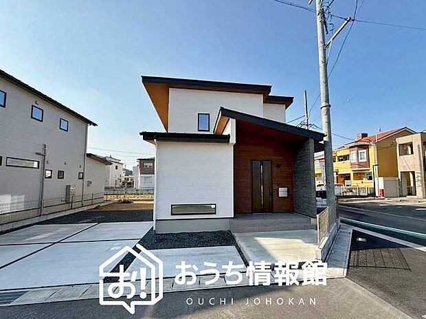 【現地写真（外観）【Ａ号地】】雨で汚れを落とし、耐久性・耐候性に優れた外壁を使用しています。