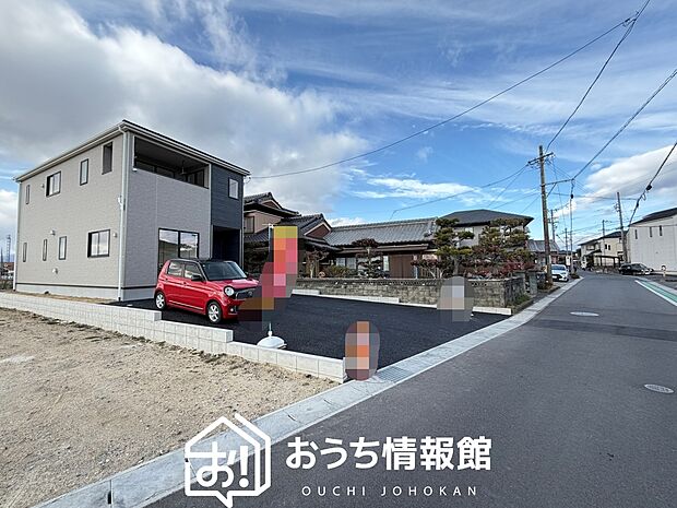 【現地写真（外観）【１号地】】雨で汚れを落とし、耐久性・耐候性に優れた外壁を使用しています。