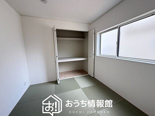 【現地写真（和室）】大壁仕様の新和室。くつろぎの空間です。