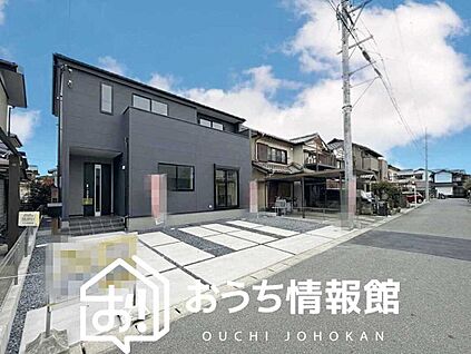 現地写真（前道含む外観）