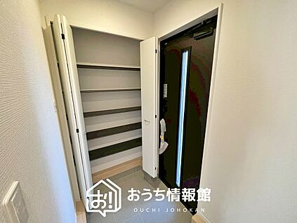 現地写真(玄関)