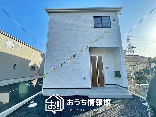 【現地写真(外観)【1号地】】雨で汚れを落とし、耐久性・耐候性に優れた外壁を使用しています。