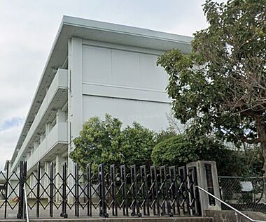 亀山市立井田川小学校 790ｍ(徒歩10分)