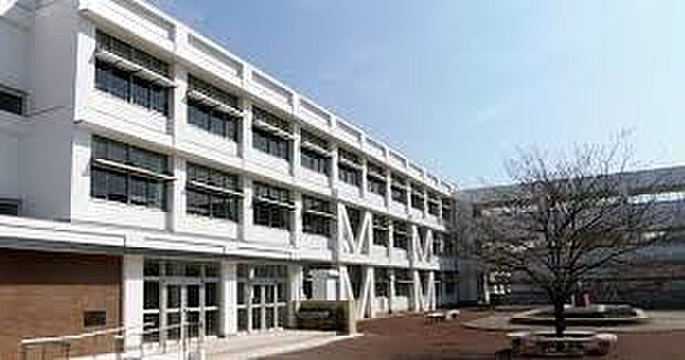 各務原市立那加中学校（約1,100m）