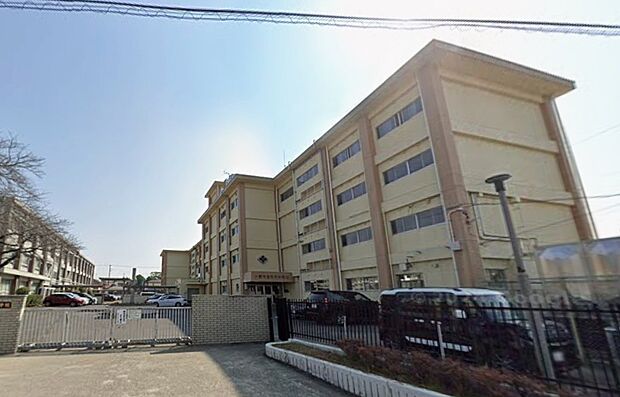 一宮市立浅井中学校(約630m)