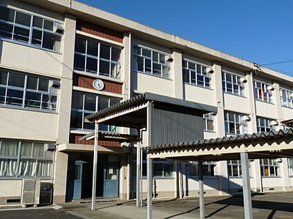 岐阜市立長森中学校 3500ｍ(徒歩44分)