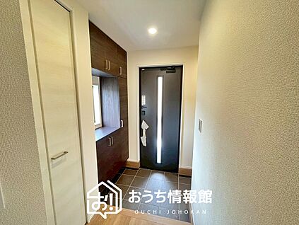 現地写真(玄関)