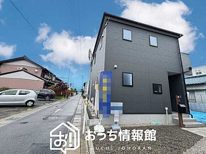 現地写真（前道含む外観）