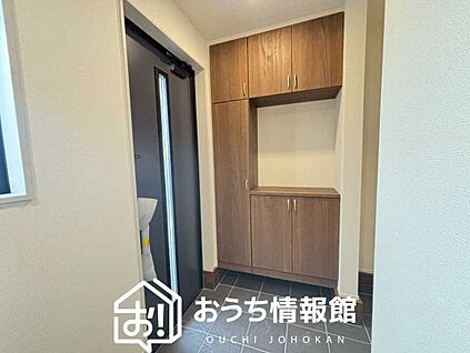 現地写真(玄関)