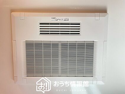 電気式浴室暖房換気乾燥機