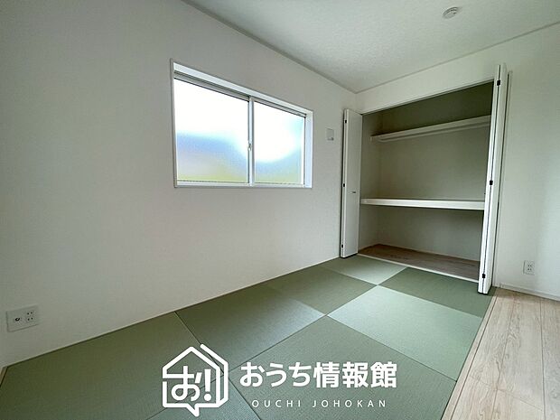 【現地写真（和室）】大壁仕様の新和室。くつろぎの空間です。