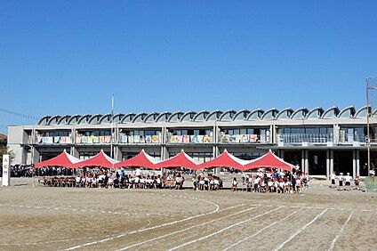 鈴鹿市立旭が丘小学校 650ｍ(徒歩9分)