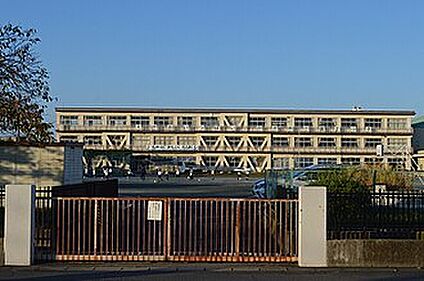 一宮市立富士小学校 620ｍ(徒歩8分)