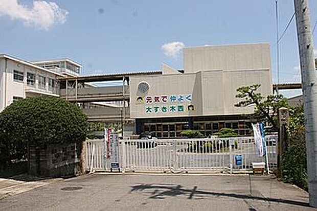 一宮市立木曽川西小学校(約660m)