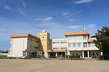 大口町立大口西小学校 880ｍ(徒歩11分)