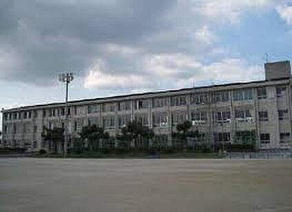 犬山市立東部中学校 1600ｍ(徒歩20分)