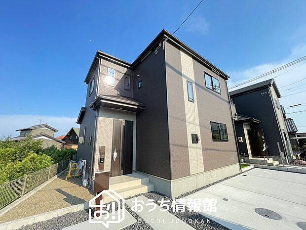 【現地写真（外観）【Ａ号地】】軽くて火災に強い屋根材を採用し、地震時の建物への負担や揺れを軽減しています。