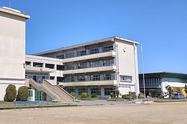 一宮市立大徳小学校(約950m)