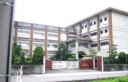 一宮市立西成東部中学校 560ｍ(徒歩7分)