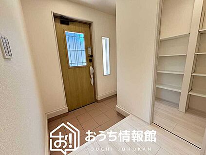 現地写真(玄関)