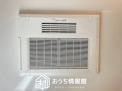 電気式浴室暖房換気乾燥機