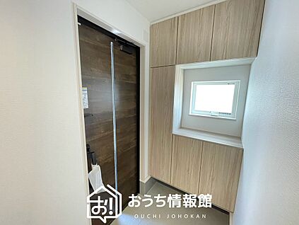 現地写真(玄関)