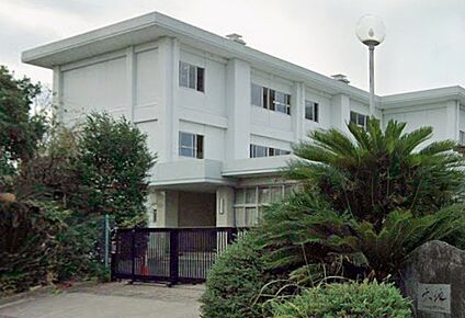 鈴鹿市立井田川小学校 1530ｍ(徒歩20分)
