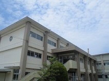 一宮市立浅井北小学校 640ｍ(徒歩8分)