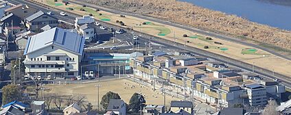 岐阜市立岐阜小学校 1300ｍ(徒歩17分)