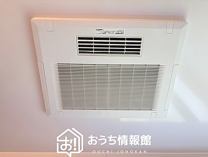 電気式浴室暖房換気乾燥機