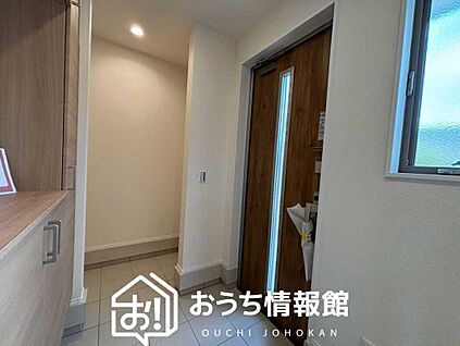 現地写真(玄関)