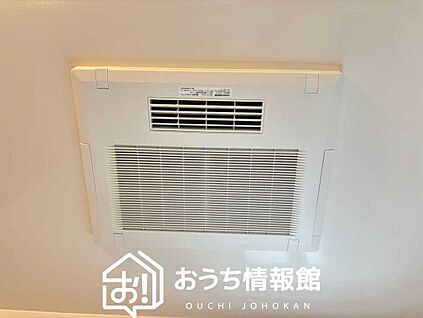 電気式浴室暖房換気乾燥機