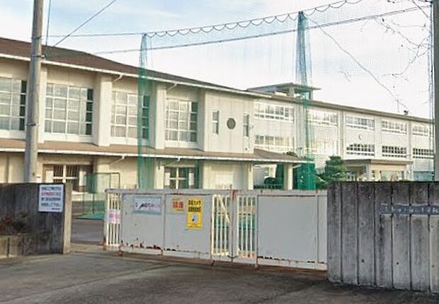 犬山市立南部中学校（約1,000m）