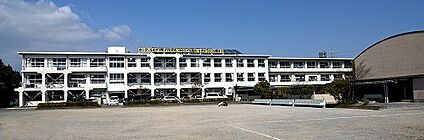 大垣市立小野小学校 1400ｍ(徒歩18分)