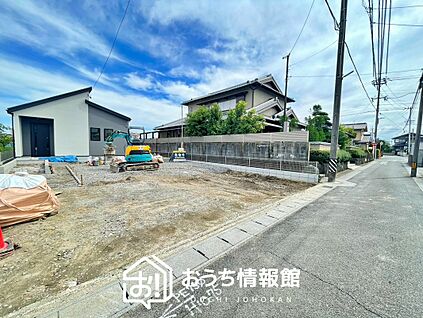 現地写真（前道含む外観）