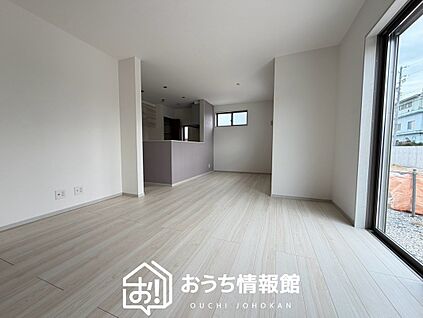 現地写真(リビング)