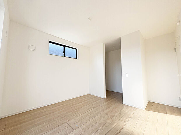 【【Room:8帖】】WIC・SIC・パントリー・床下収納など収納豊富なプランニングで部屋を広くキレに保つことが出来ます!